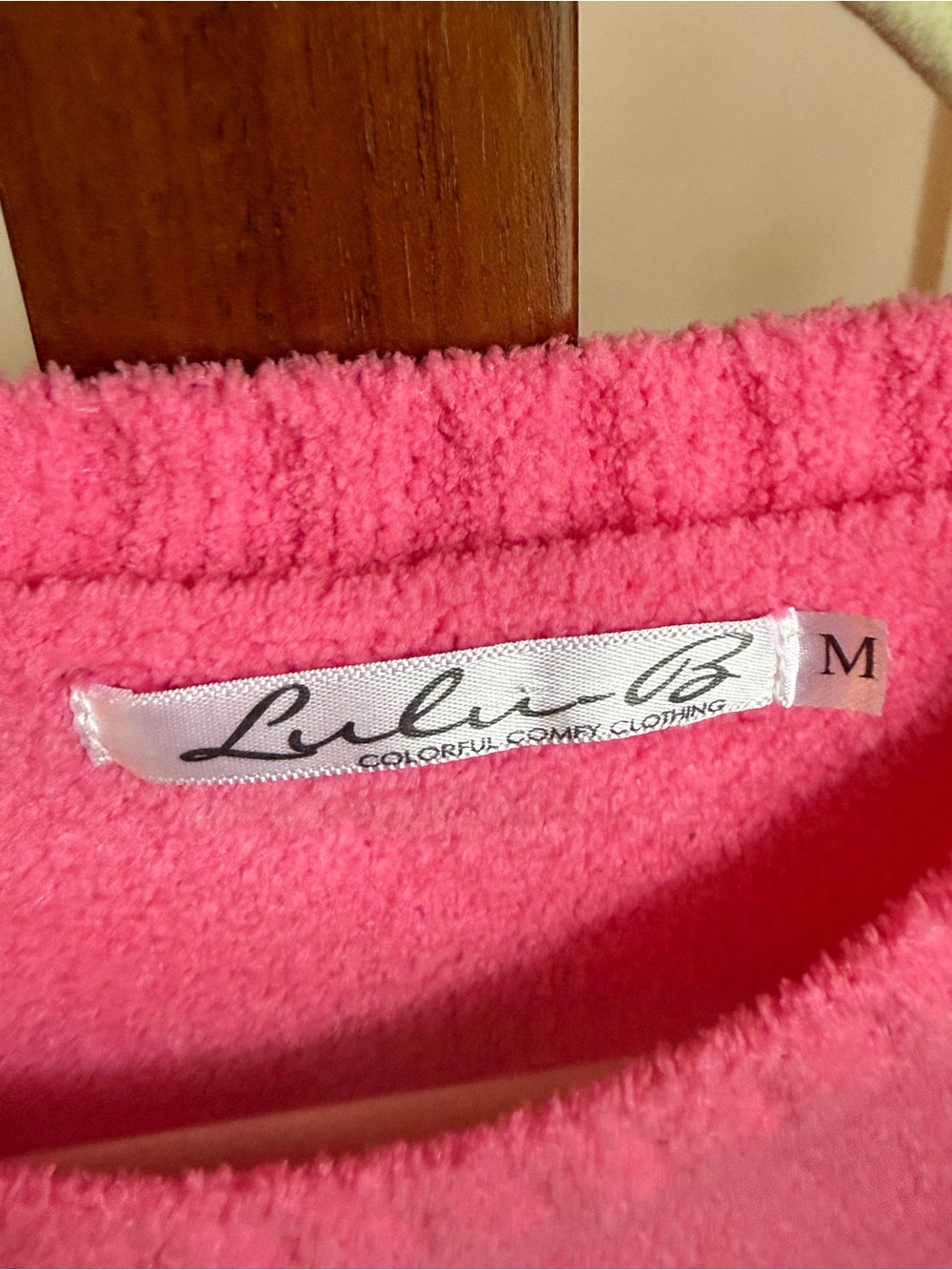 Lulu-B Bright Hot Pink Crewneck Sweater with Pocket - Picture 2 of 3
